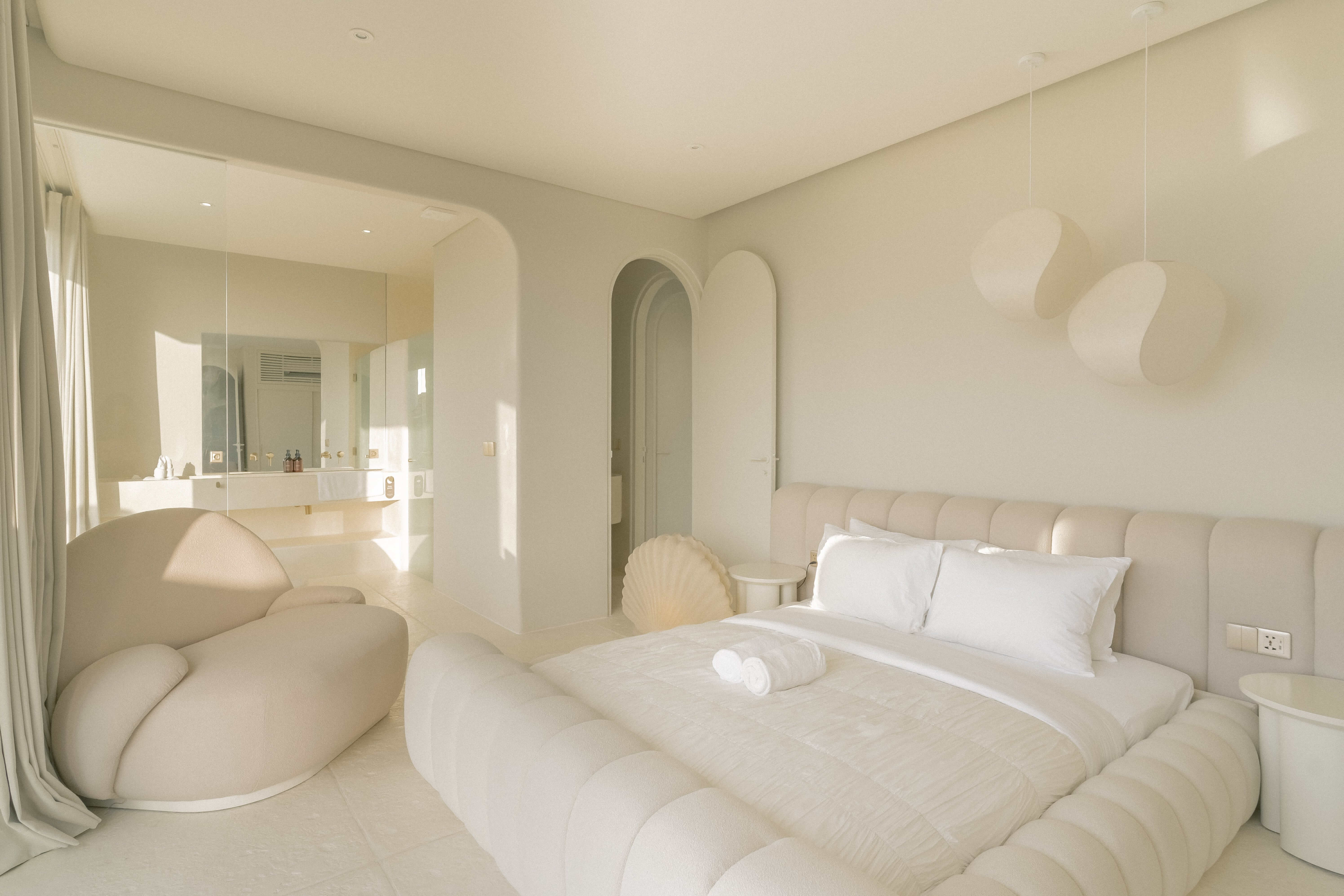 Villa Azya - Elegant one-bedroom retreat